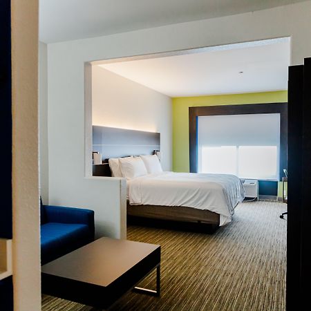 Holiday Inn Express - Andalusia By Ihg Dış mekan fotoğraf