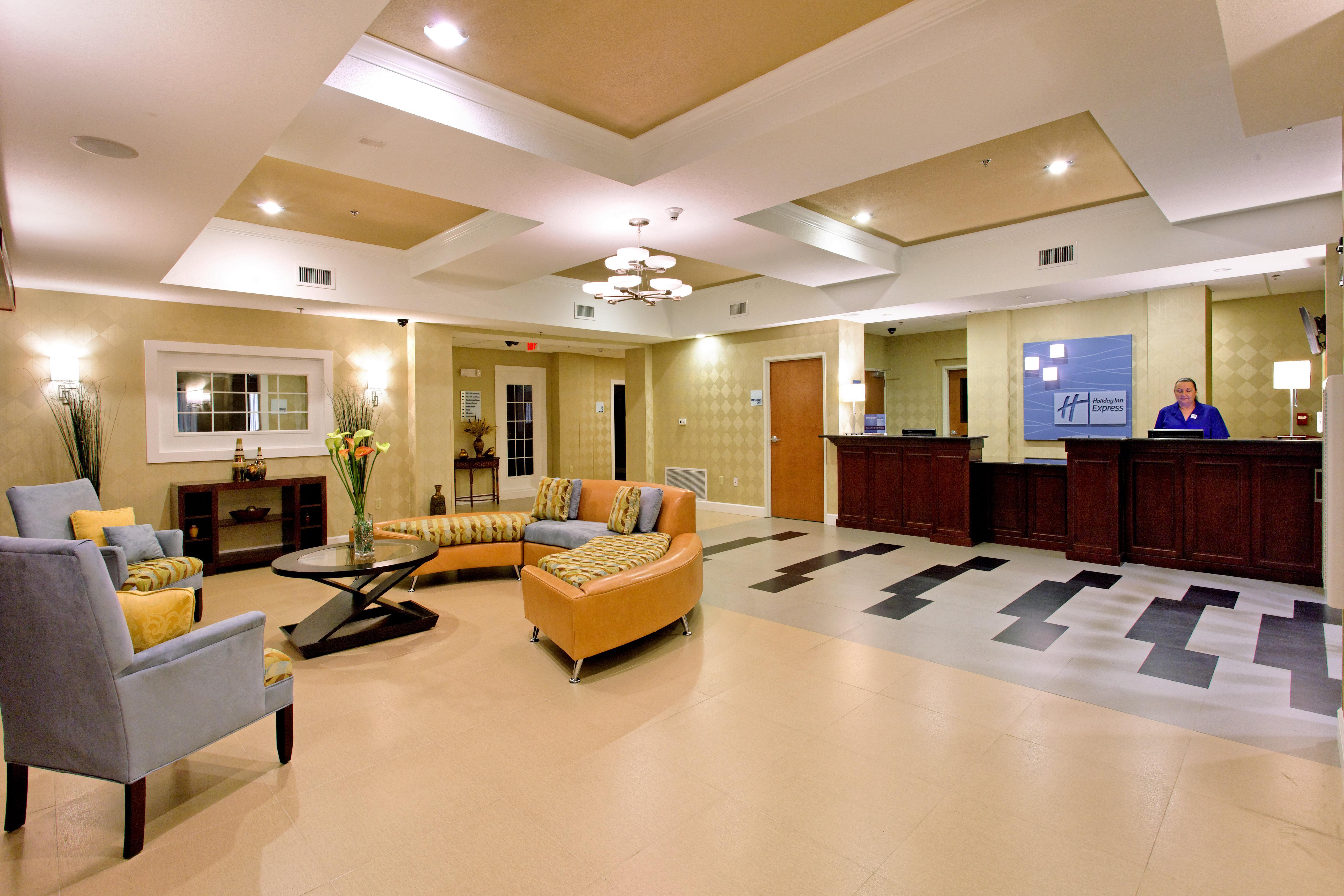 Holiday Inn Express - Andalusia By Ihg Dış mekan fotoğraf