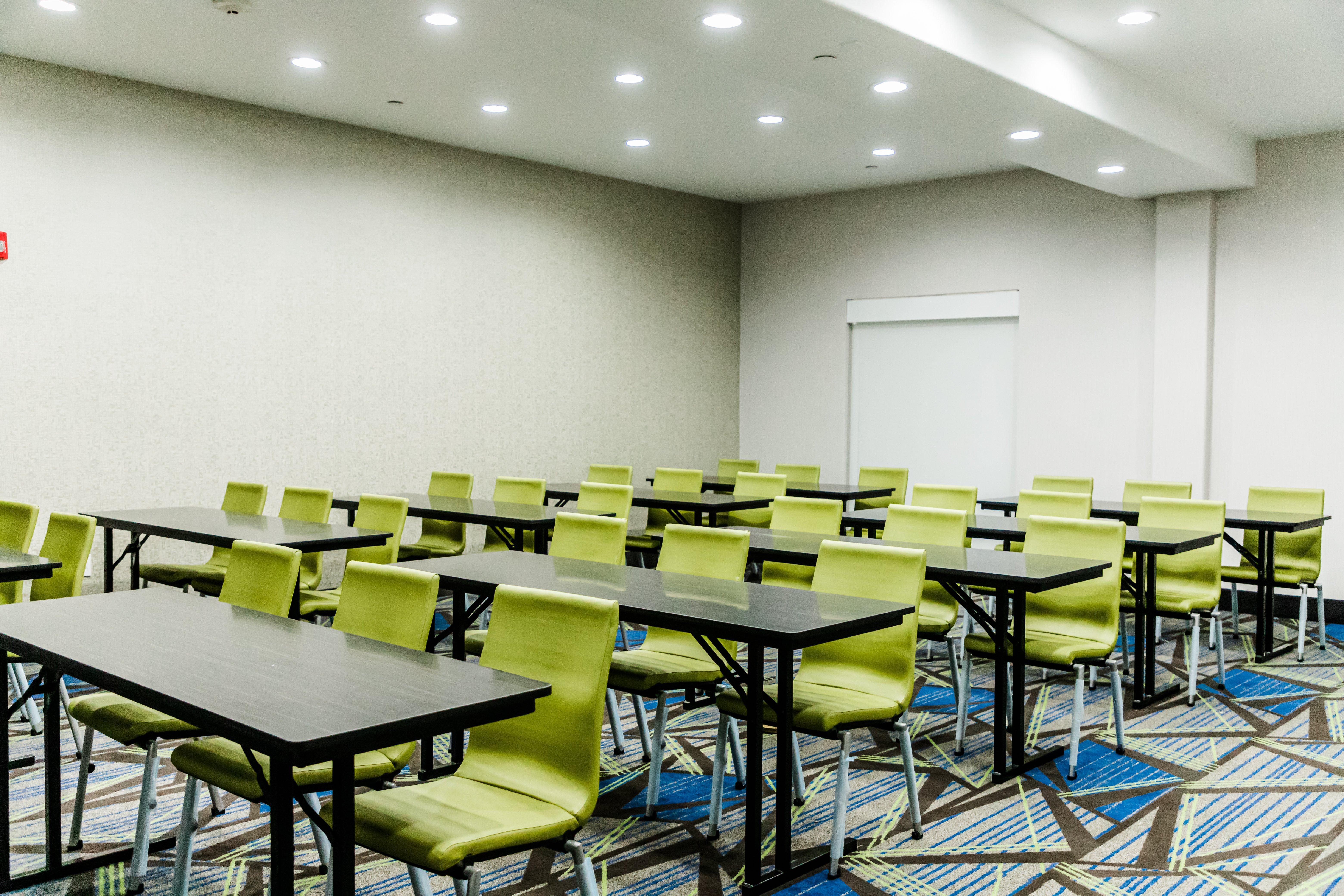 Holiday Inn Express - Andalusia By Ihg Dış mekan fotoğraf